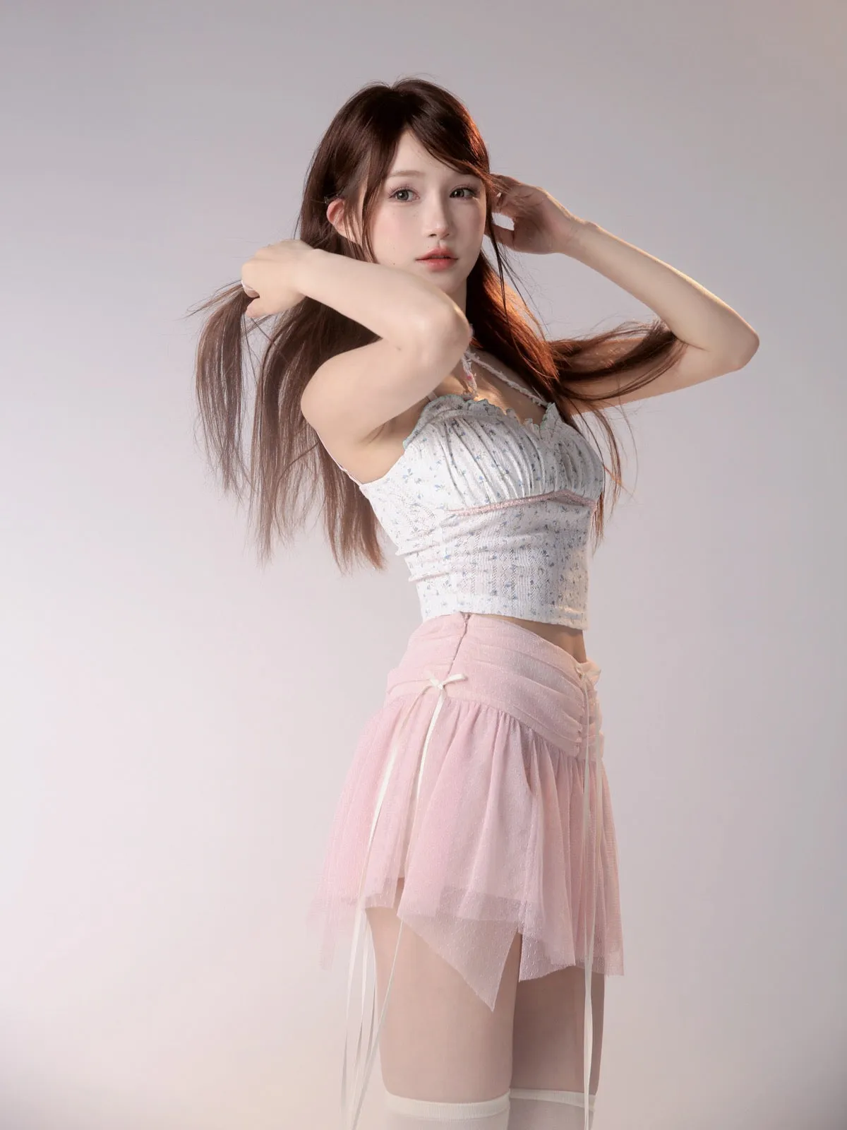 [Rose Island]Enchanting Mini Rose Beaded Halter Crop Top