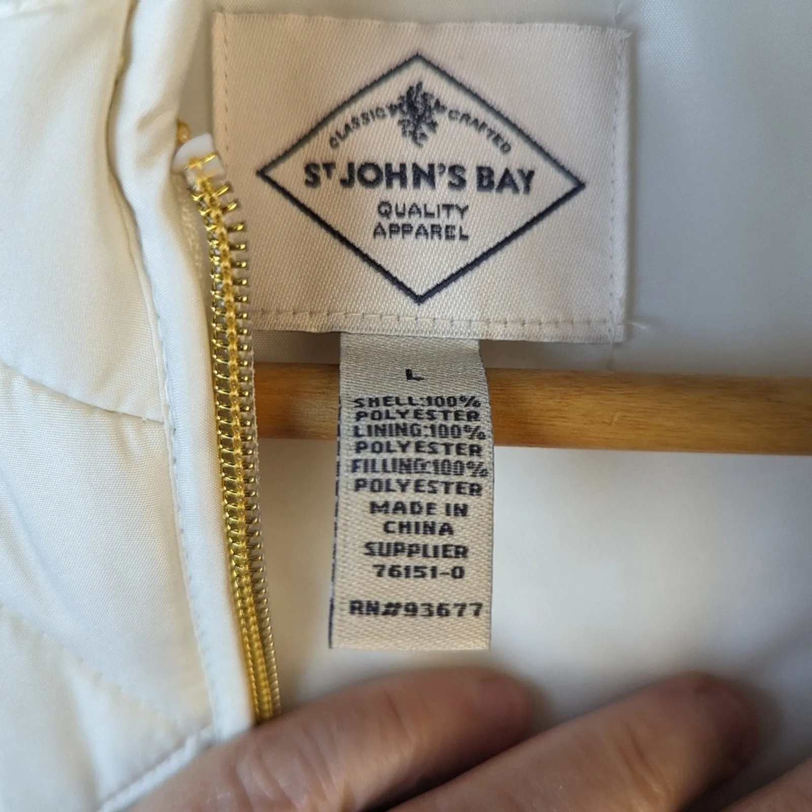 St. John's Bay Quilted Vest - Large