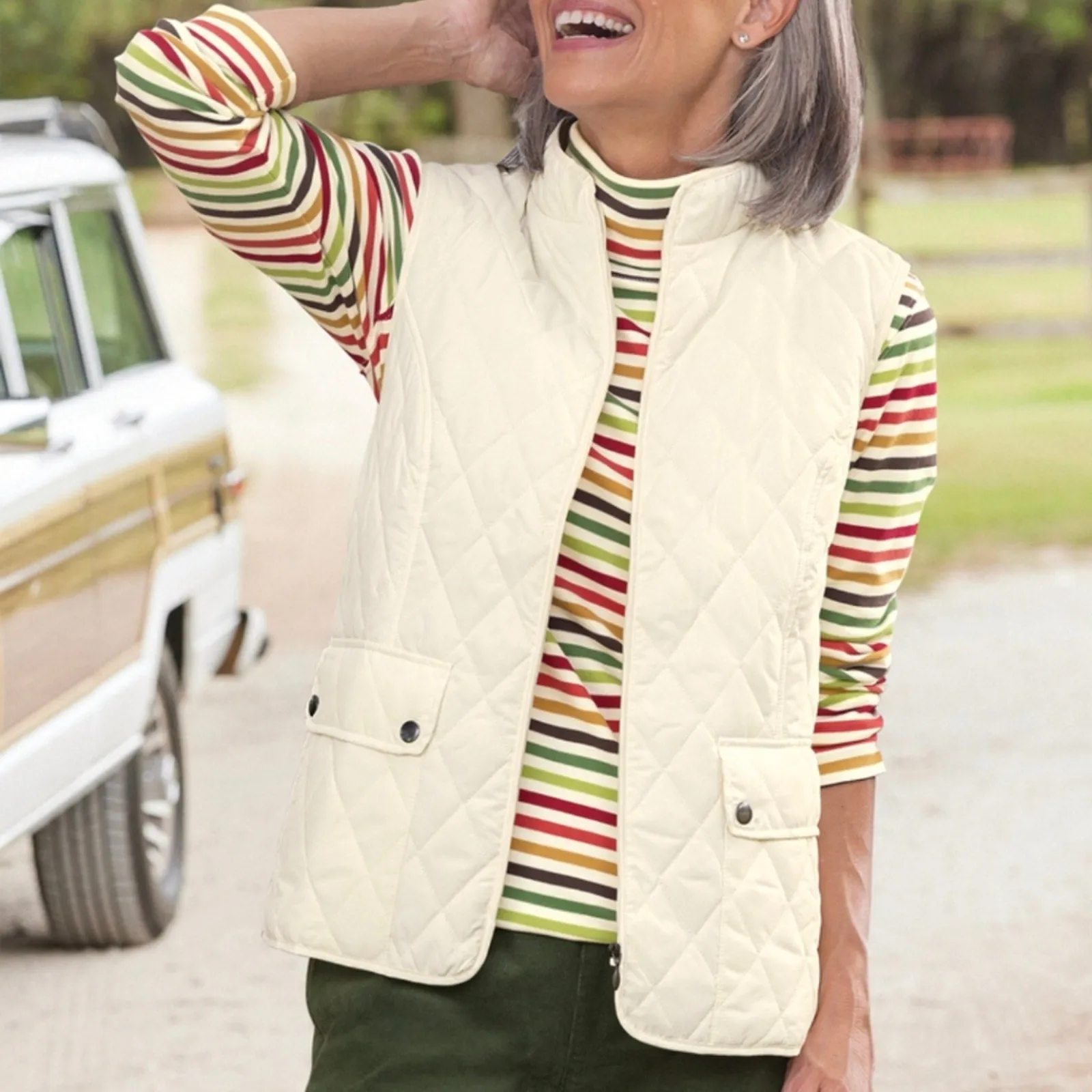 St. John's Bay Quilted Vest - Large