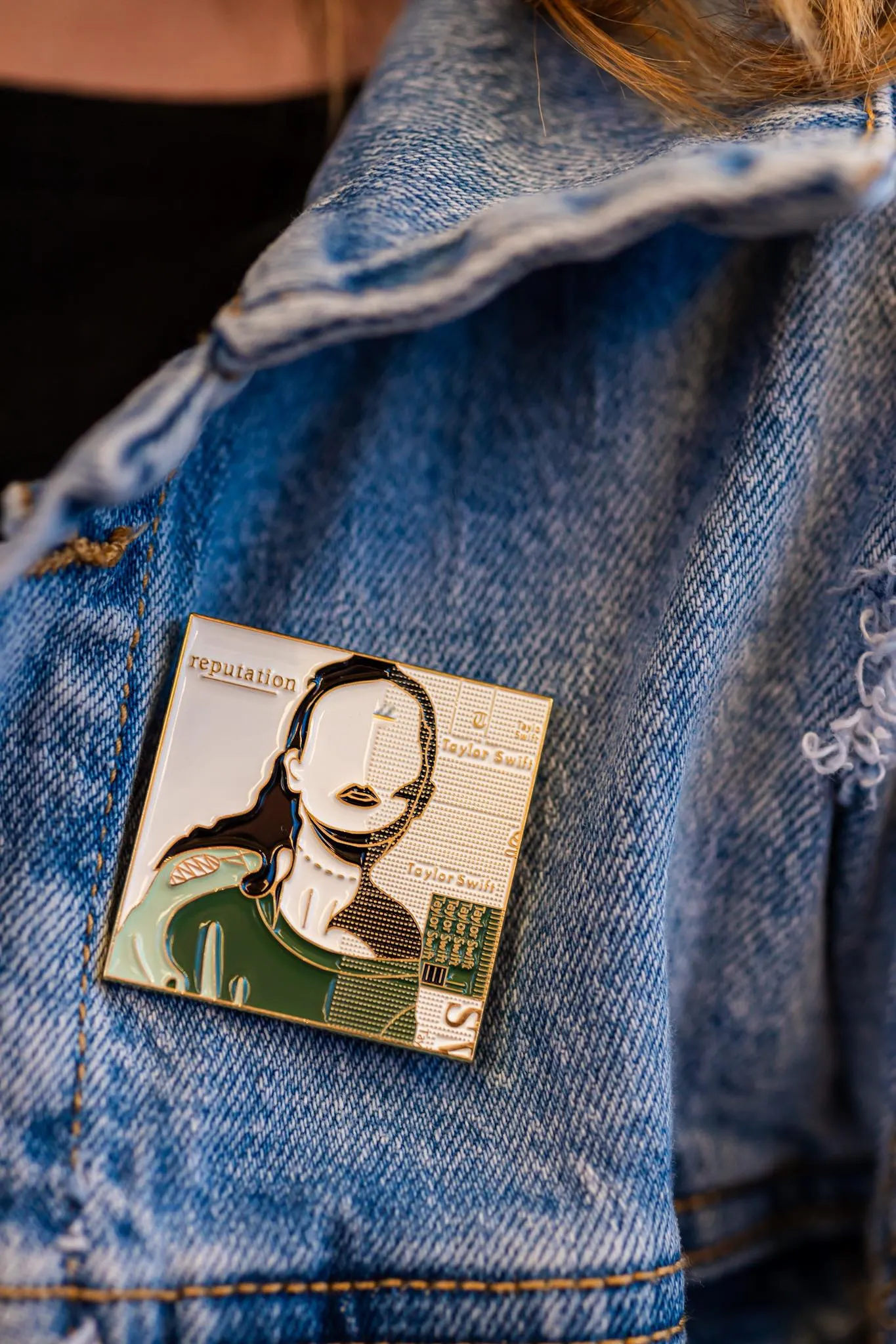 [T. Swift] Metal Pins