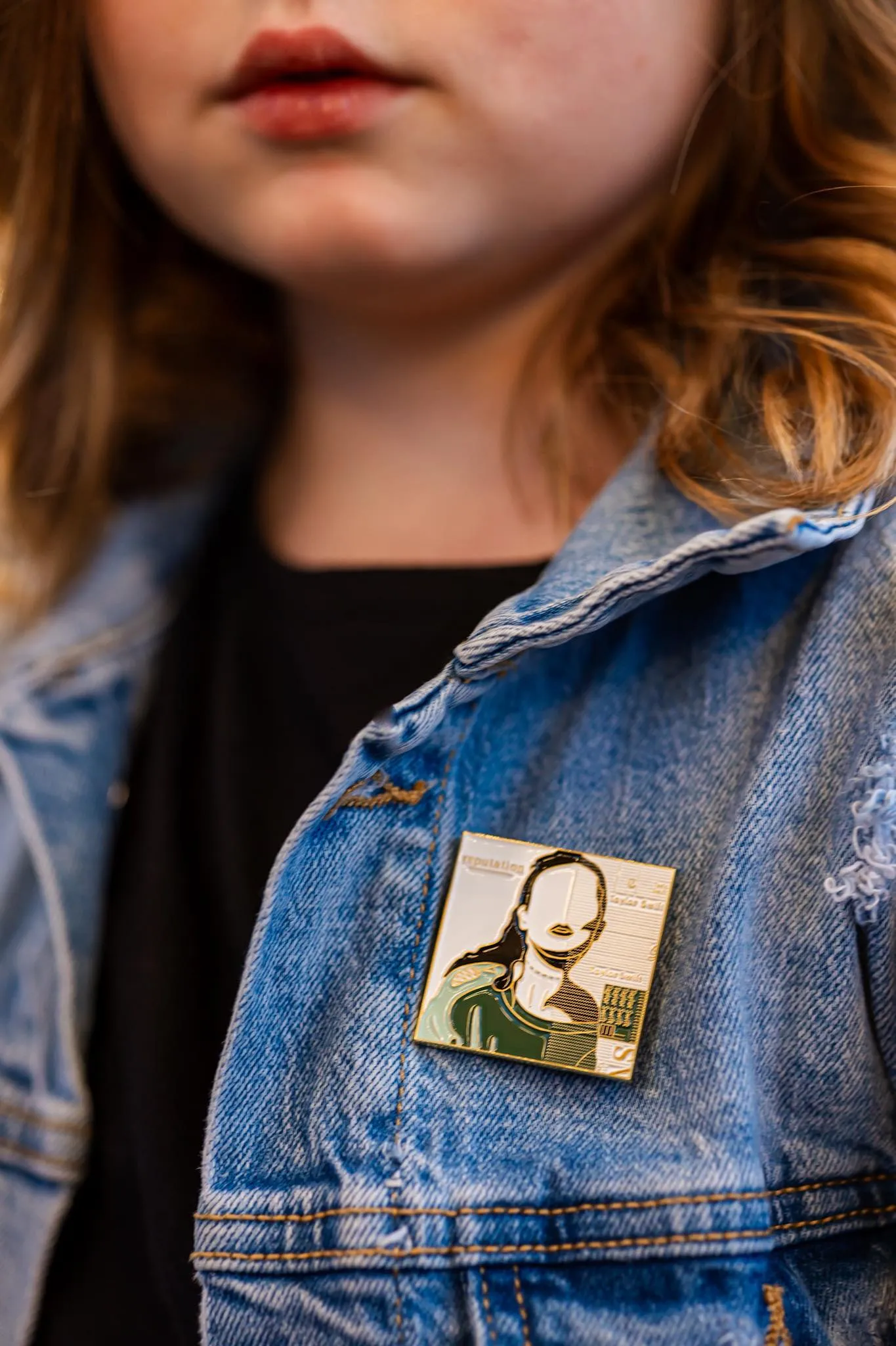 [T. Swift] Metal Pins